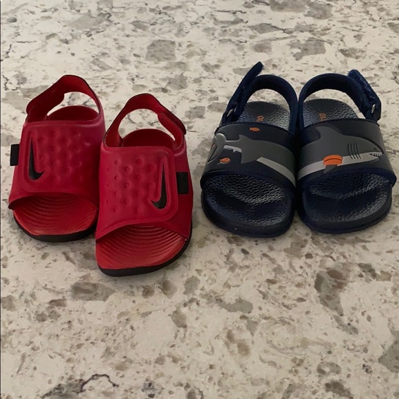 red nike slides with two straps